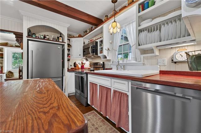 2067 Bethlehem Church Road NE, Floyd, VA 24091