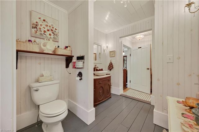 2067 Bethlehem Church Road NE, Floyd, VA 24091