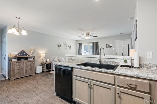 16161 Stone Ridge Pkwy, Brookwood, AL 35444