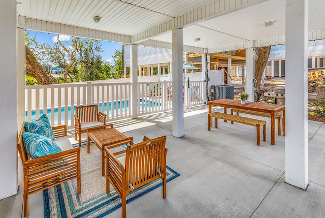 495 Rosemary Ln., North Myrtle Beach, SC 29582
