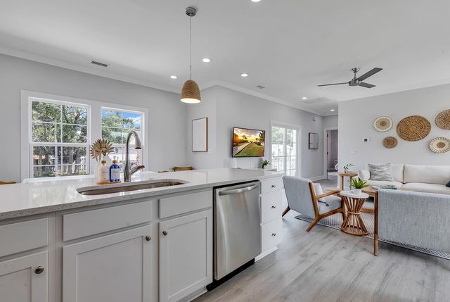 495 Rosemary Ln., North Myrtle Beach, SC 29582