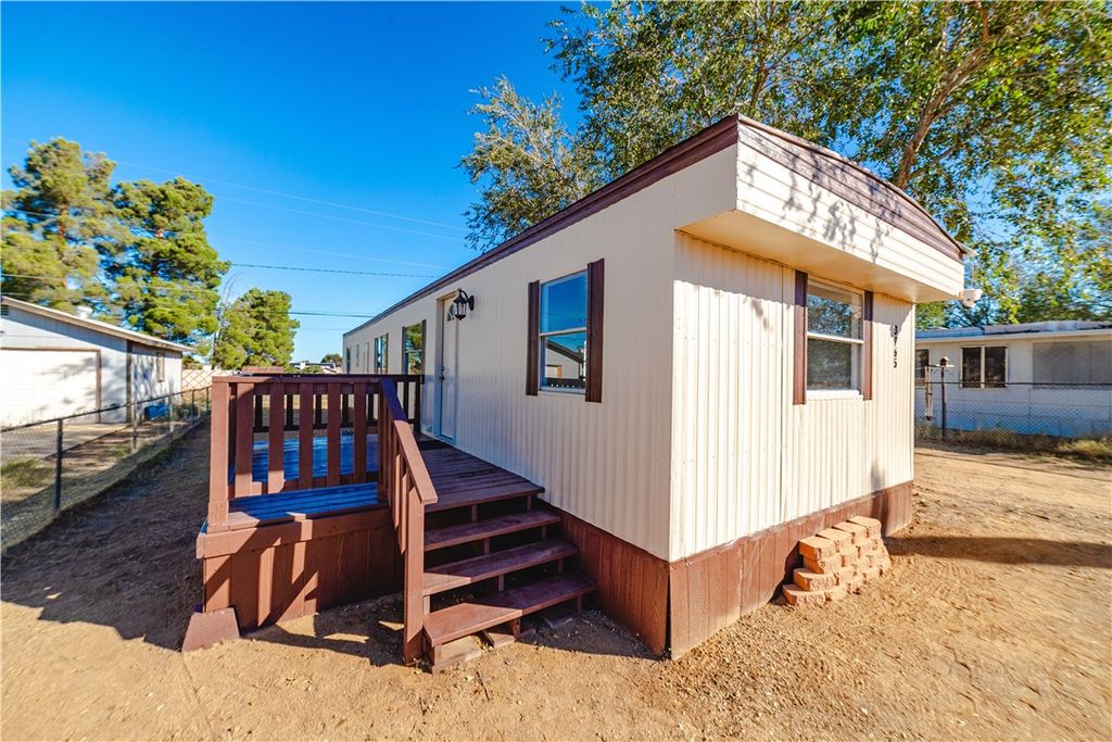 3765 E Lum Avenue, Kingman, AZ 86409