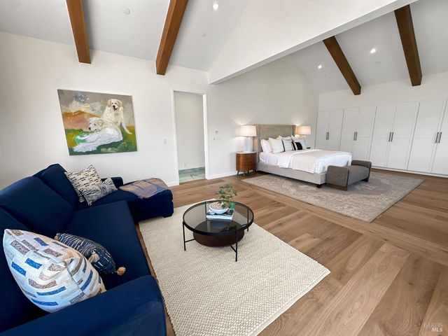 987 Mark West Springs Rd, Santa Rosa, CA 95404