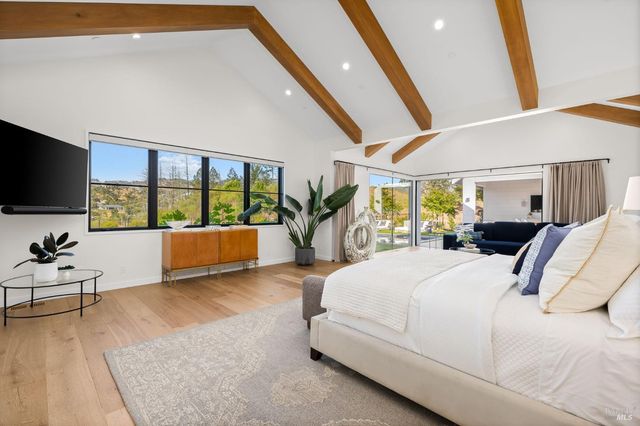 987 Mark West Springs Rd, Santa Rosa, CA 95404