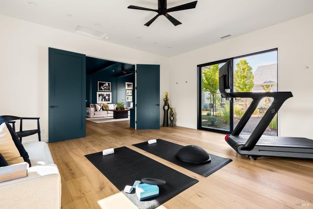 987 Mark West Springs Rd, Santa Rosa, CA 95404