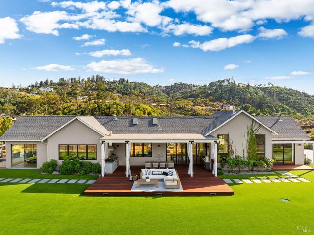 987 Mark West Springs Rd, Santa Rosa, CA 95404