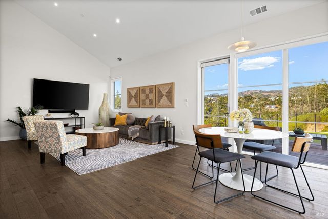 987 Mark West Springs Rd, Santa Rosa, CA 95404