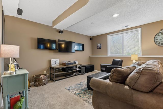 14978 Valley View Drive, Savage, MN 55378