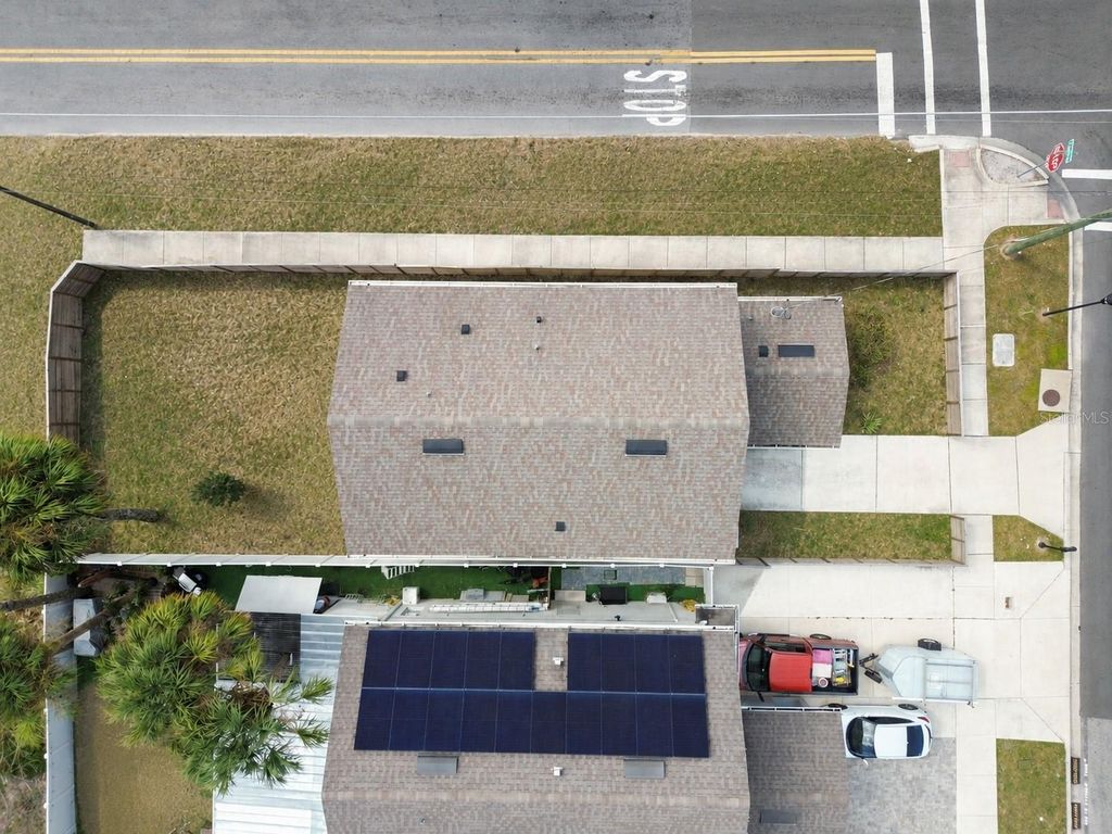 Image 31 of property listing at 2601 E LAKE AVENUE A, Tampa, FL 33610
