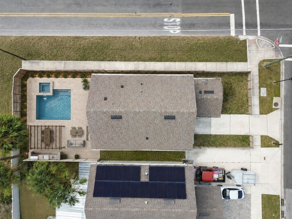 Image 38 of property listing at 2601 E LAKE AVENUE A, Tampa, FL 33610