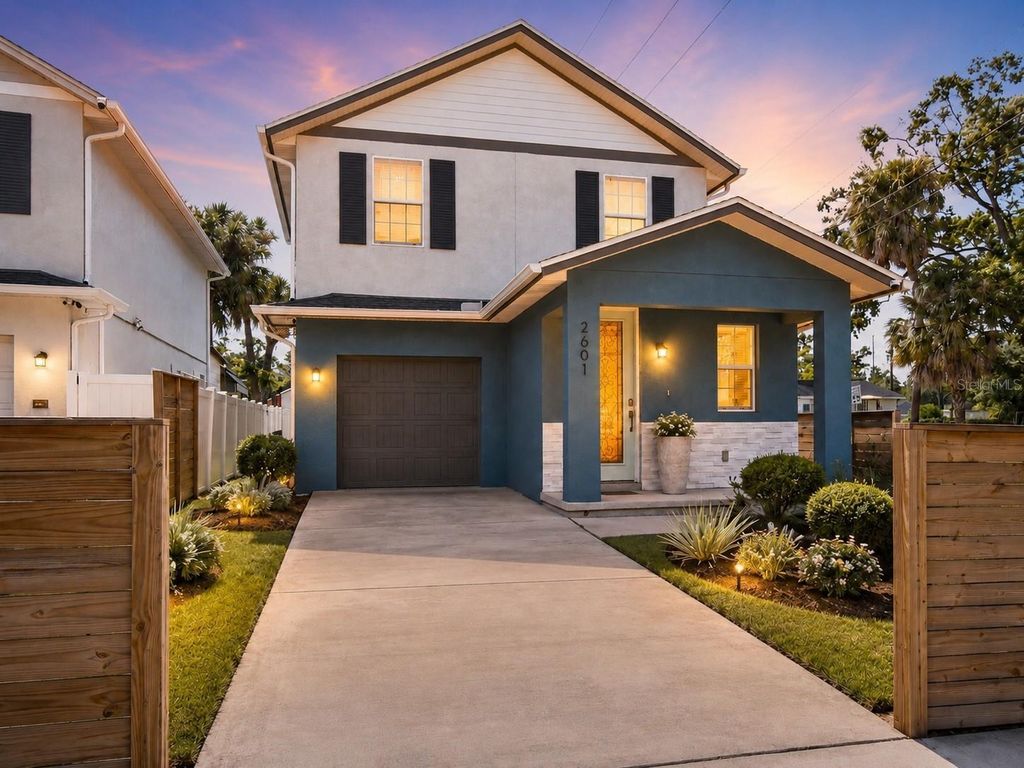 Image 40 of property listing at 2601 E LAKE AVENUE A, Tampa, FL 33610