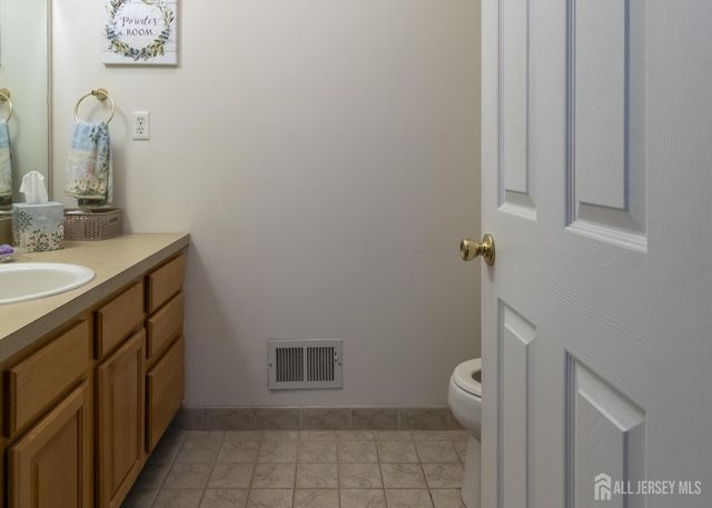 5 Newell Street, Hillsborough, NJ 08844