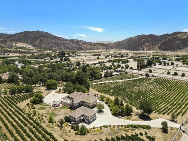 36910 Pauba Rd, Temecula, CA 92592