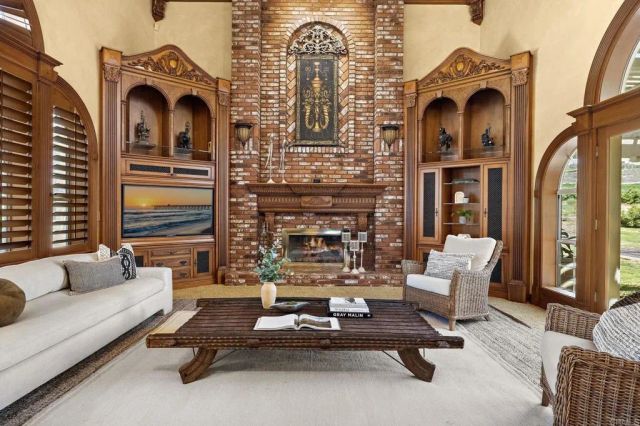 36910 Pauba Rd, Temecula, CA 92592
