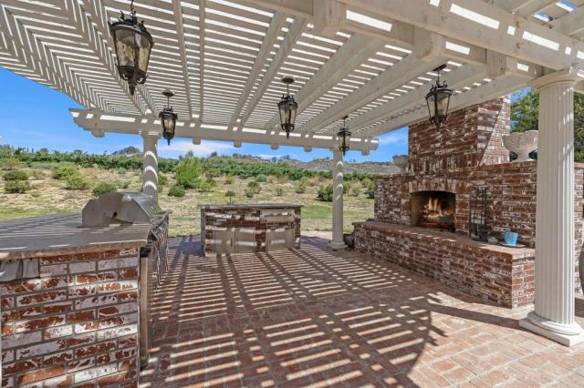36910 Pauba Rd, Temecula, CA 92592