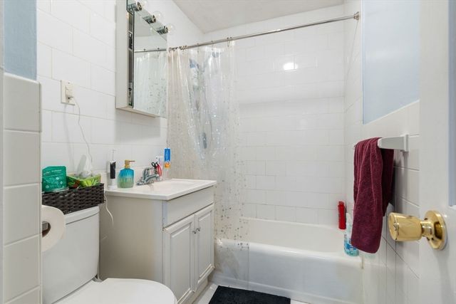 15 University Road 21, Brookline, MA 02445