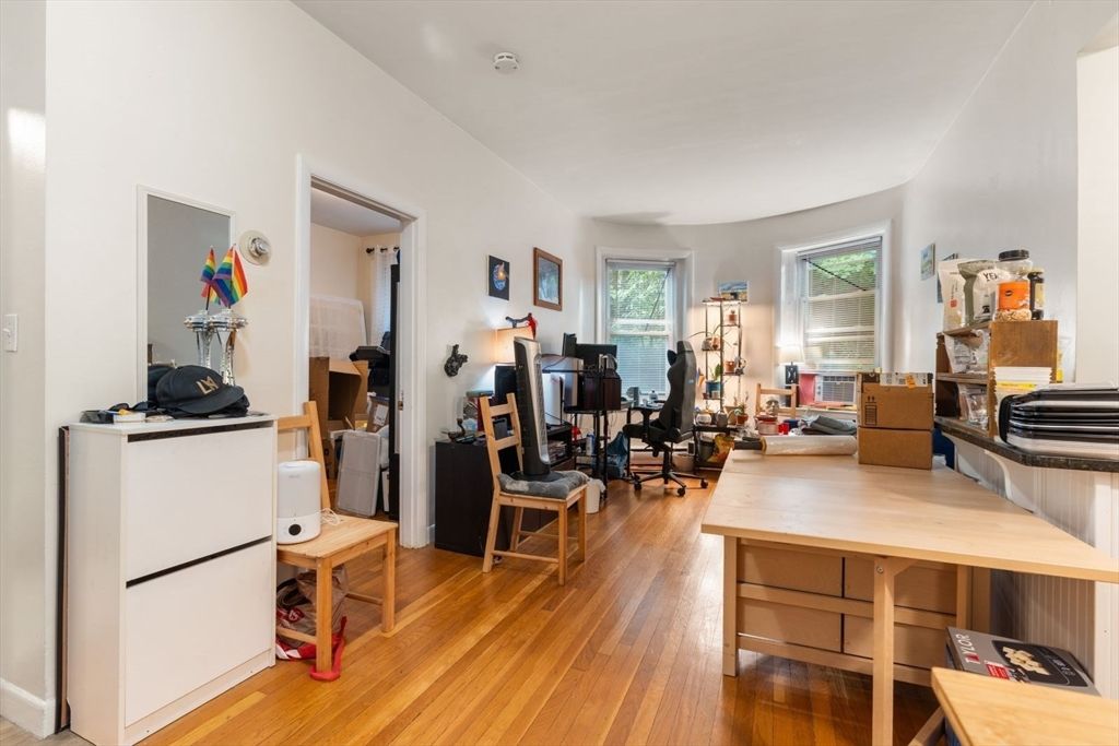 15 University Road 21, Brookline, MA 02445