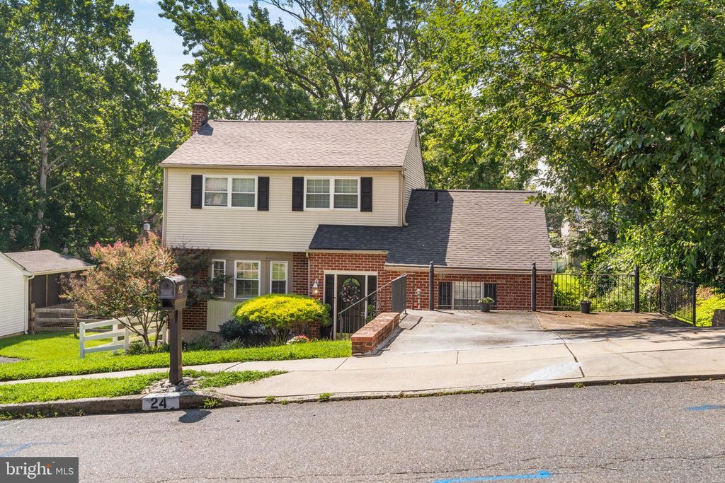 24 WINDING, UPPER CHICHESTER, PA 19061 — exterior