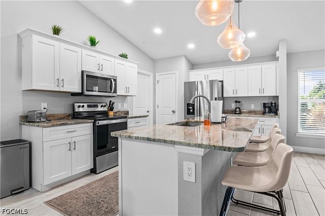 632 NE 2nd AVE, Cape Coral, FL 33909