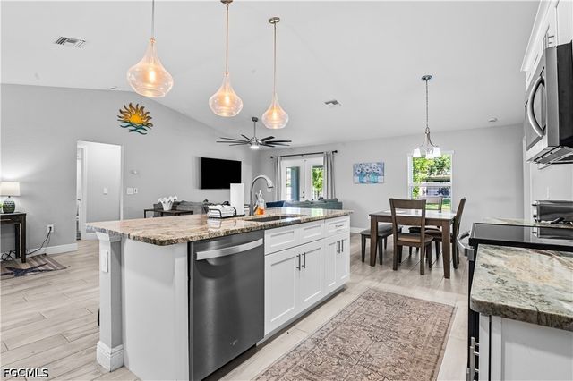 632 NE 2nd AVE, Cape Coral, FL 33909