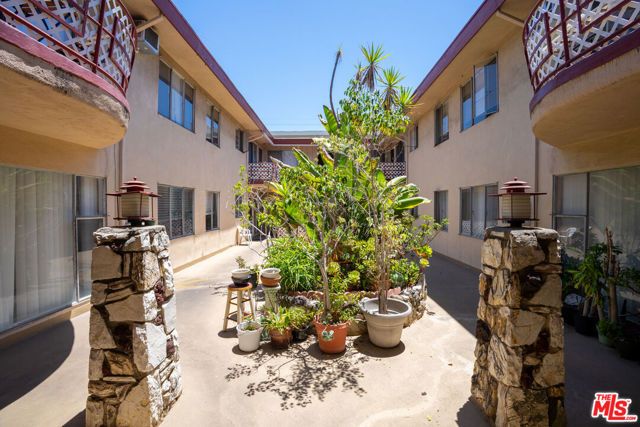 720 S Plymouth Boulevard, Los Angeles, CA 90005