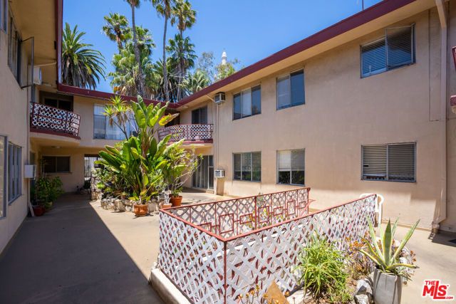 720 S Plymouth Boulevard, Los Angeles, CA 90005