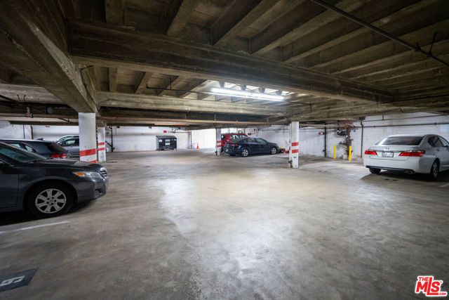720 S Plymouth Boulevard, Los Angeles, CA 90005