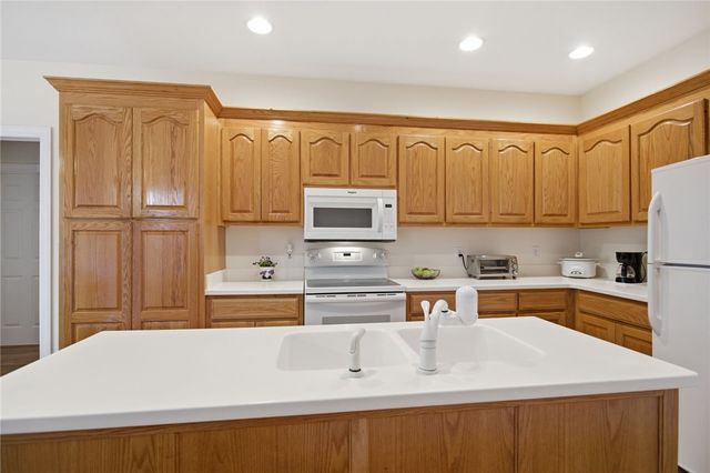 133 South Port Drive, Seneca, SC 29672