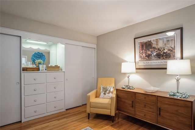 2105 Park Avenue, Des Moines, IA 50321