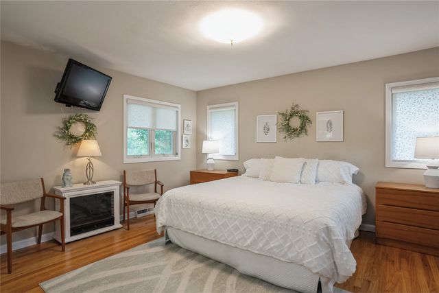 2105 Park Avenue, Des Moines, IA 50321