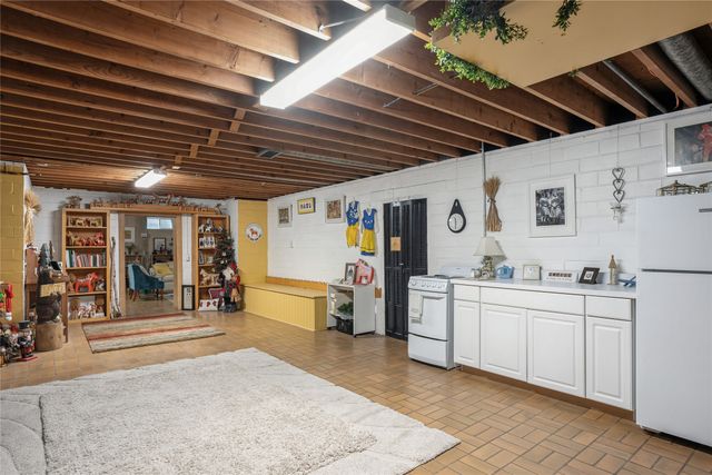 2105 Park Avenue, Des Moines, IA 50321