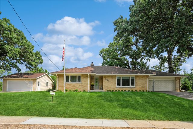 2105 Park Avenue, Des Moines, IA 50321