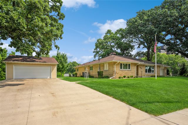 2105 Park Avenue, Des Moines, IA 50321