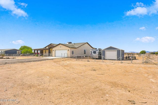 33201 W Siesta Way, Tonopah, AZ 85354