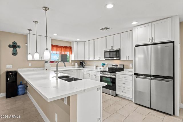 33201 W Siesta Way, Tonopah, AZ 85354
