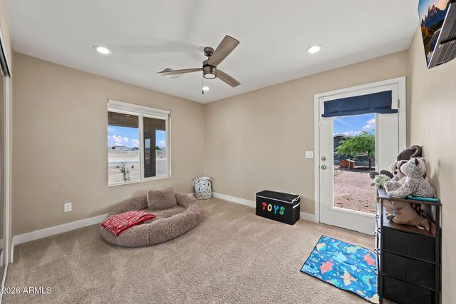 33201 W Siesta Way, Tonopah, AZ 85354