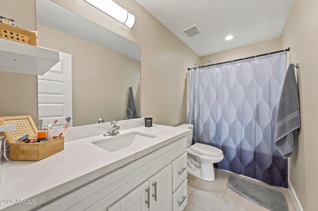33201 W Siesta Way, Tonopah, AZ 85354