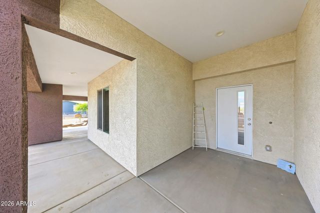 33201 W Siesta Way, Tonopah, AZ 85354