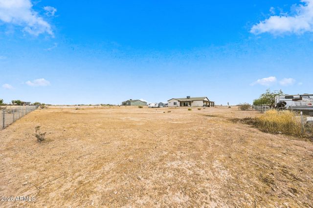 33201 W Siesta Way, Tonopah, AZ 85354