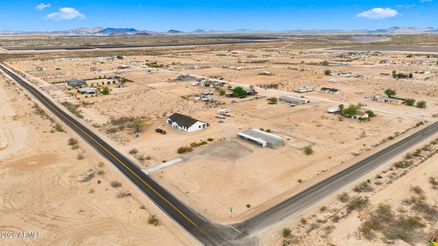 33201 W Siesta Way, Tonopah, AZ 85354