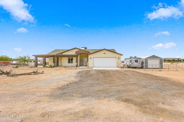33201 W Siesta Way, Tonopah, AZ 85354