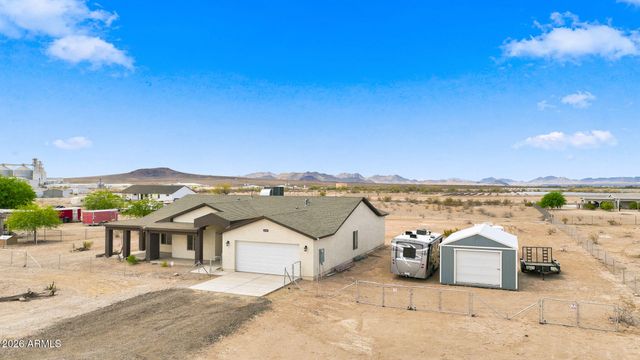 33201 W Siesta Way, Tonopah, AZ 85354