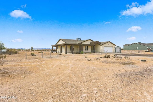 33201 W Siesta Way, Tonopah, AZ 85354
