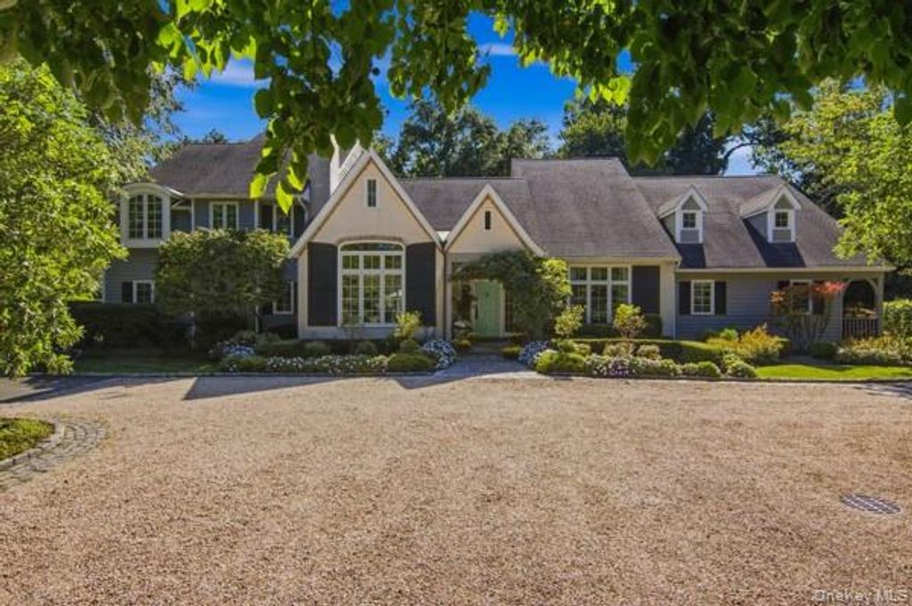 2 Meadow Sea Lane, East Setauket, NY 11733 — exterior