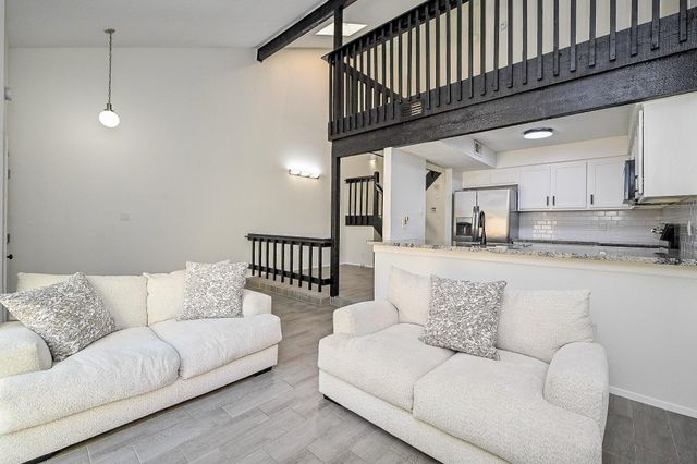 12916 Wirevine Lane 243, Houston, TX 77072