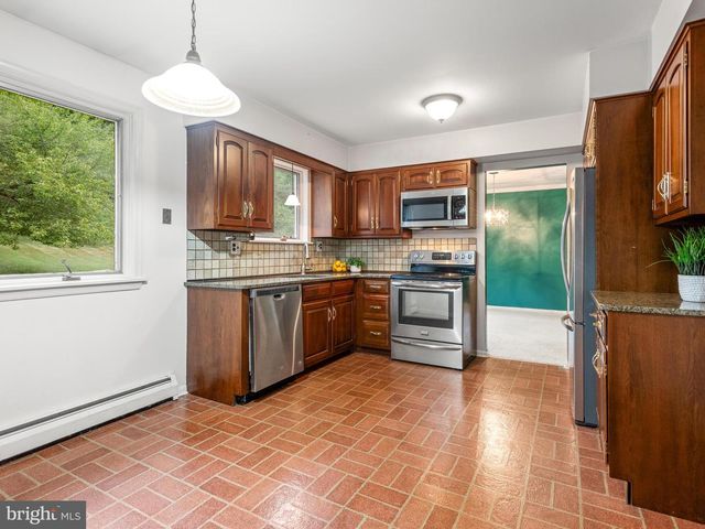 713 CYNTHIA LN, West Chester, PA 19380