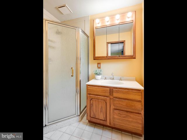 713 CYNTHIA LN, West Chester, PA 19380
