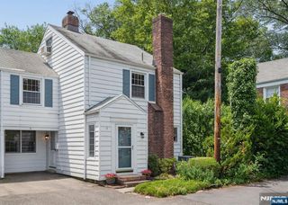 14 Bancroft Place, Fair Lawn, NJ 07410