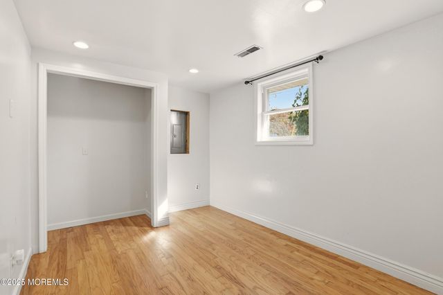 19 Kensington Drive, Howell, NJ 07731