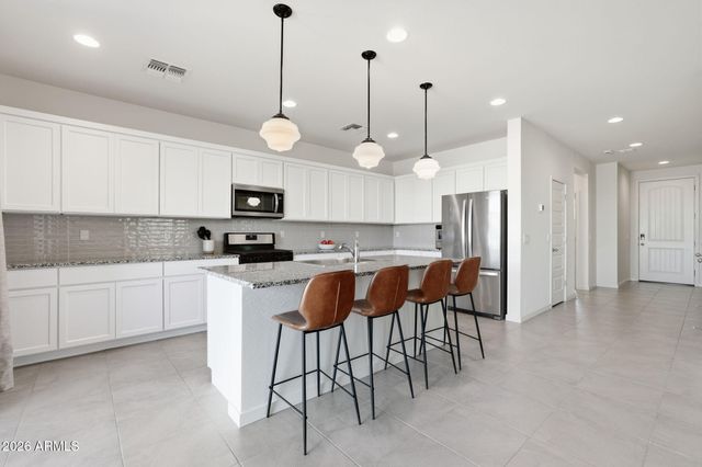 21242 E SWAN Drive, Queen Creek, AZ 85142